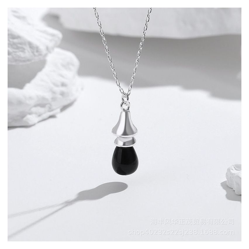 Rhodium Plating 925 Silver and Black Agate Geometric Pendant