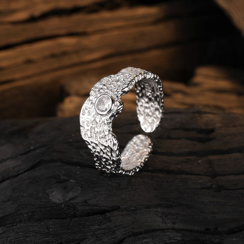 Rhodium Plating 925 Silver and White Zircon Texture Ring