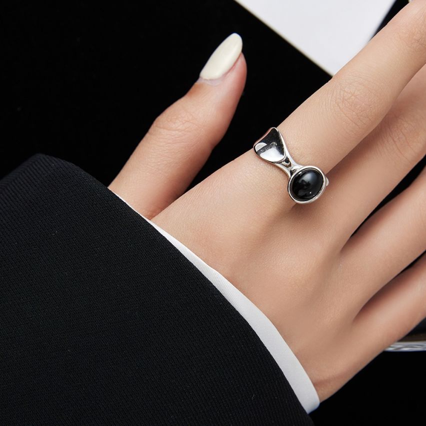 Rhodium Plating 925 Silver and Black Agate Geometric Ring